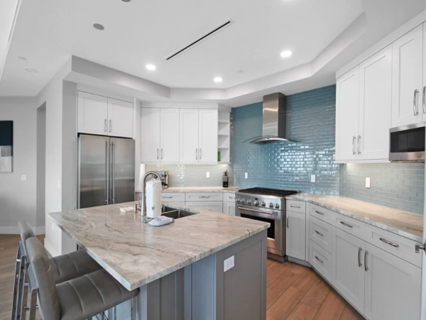 Gulf Views Siesta Key Vacation Condo Four Bedrooms - Ideal Beach Getaway